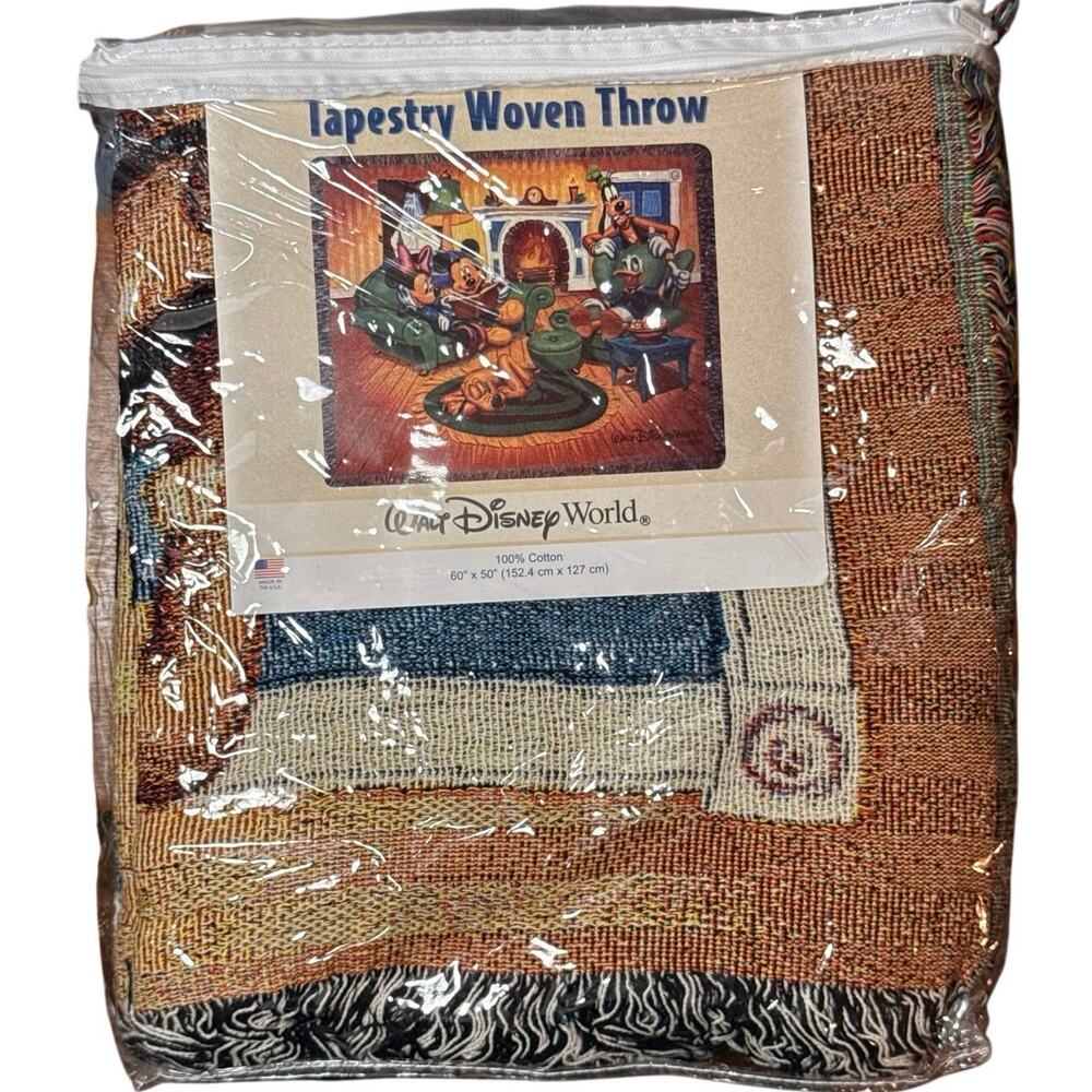 Vtg Walt Disney Mickey Mouse Holiday Fireplace Woven Tapestry Throw Blanket New